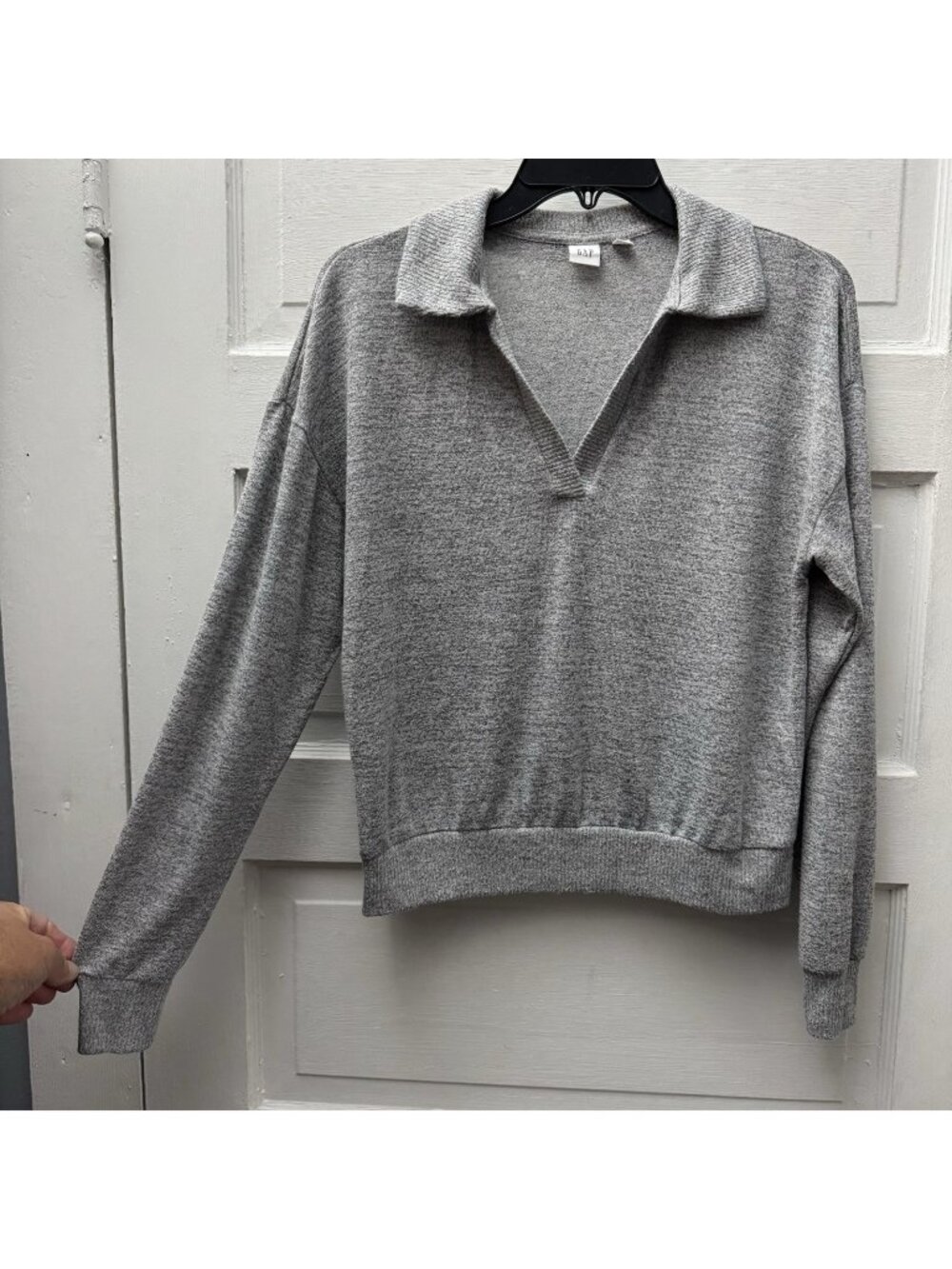 Gap Softspun Collared Pullover Sweater Womens Small Gray V Neck Cozy
